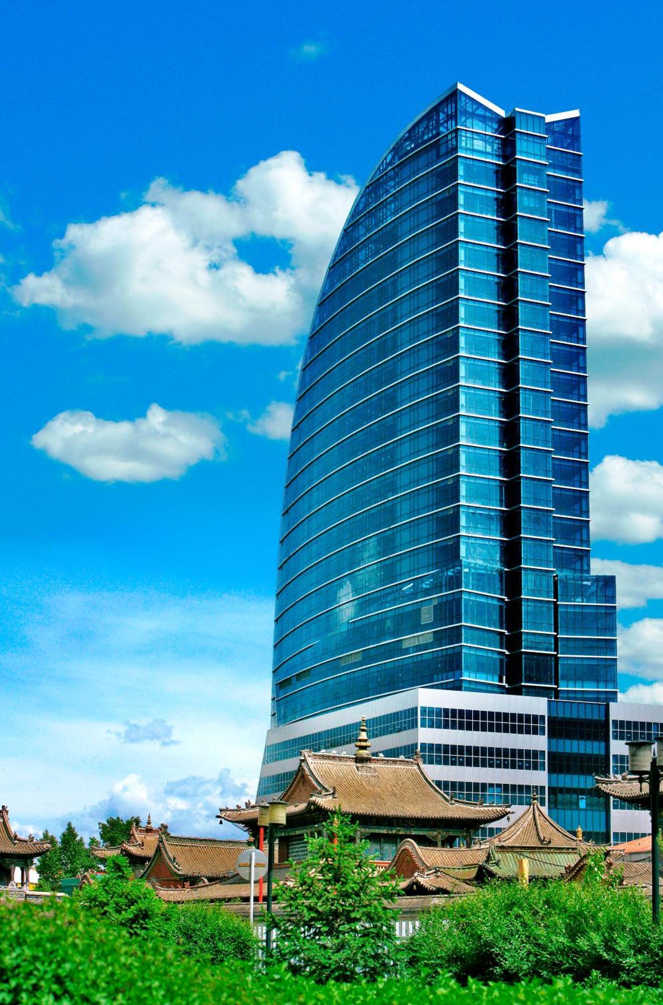 The Blue Sky Hotel And Tower Ulaanbaatar Bagian luar foto
